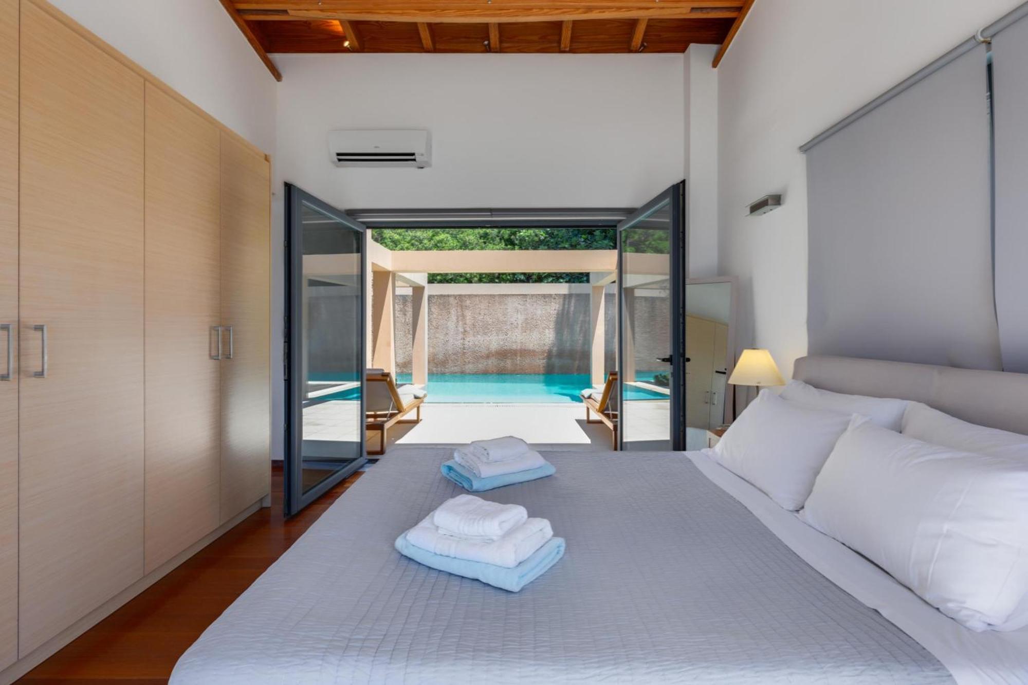 Unlimited Blue Villa Chania  ภายนอก รูปภาพ